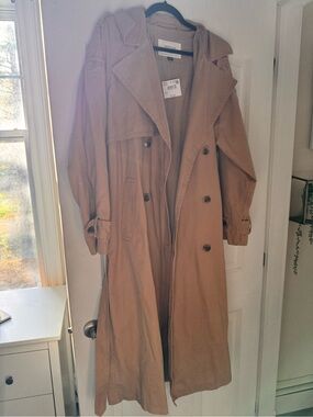 100% cotton American Eagle Outfitters premium line Tan Trench Coat brand new